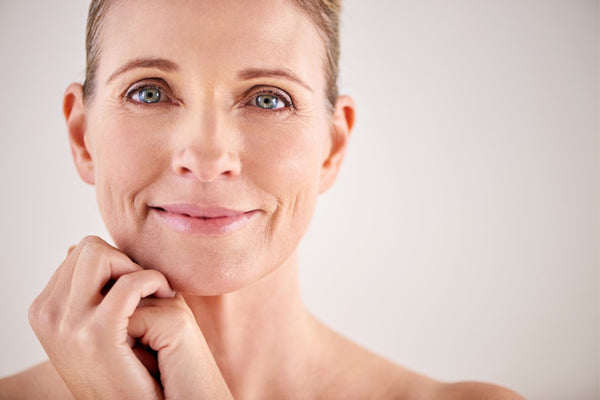HOW TO SLOW DOWN THE AGEING PROCESS NATURALLY